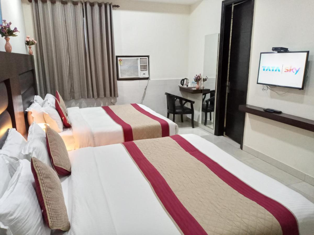 ホテルVivah Residency ニューデリー エクステリア 写真